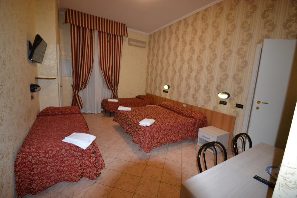 Hotel Ferrarese Rom Exterior foto