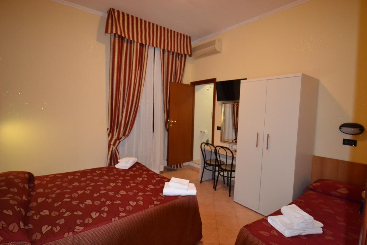 Hotel Ferrarese Rom Exterior foto