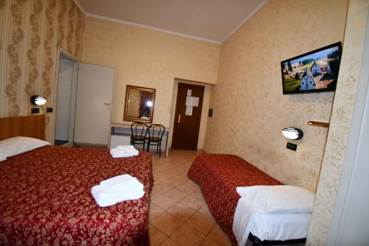 Hotel Ferrarese Rom Exterior foto