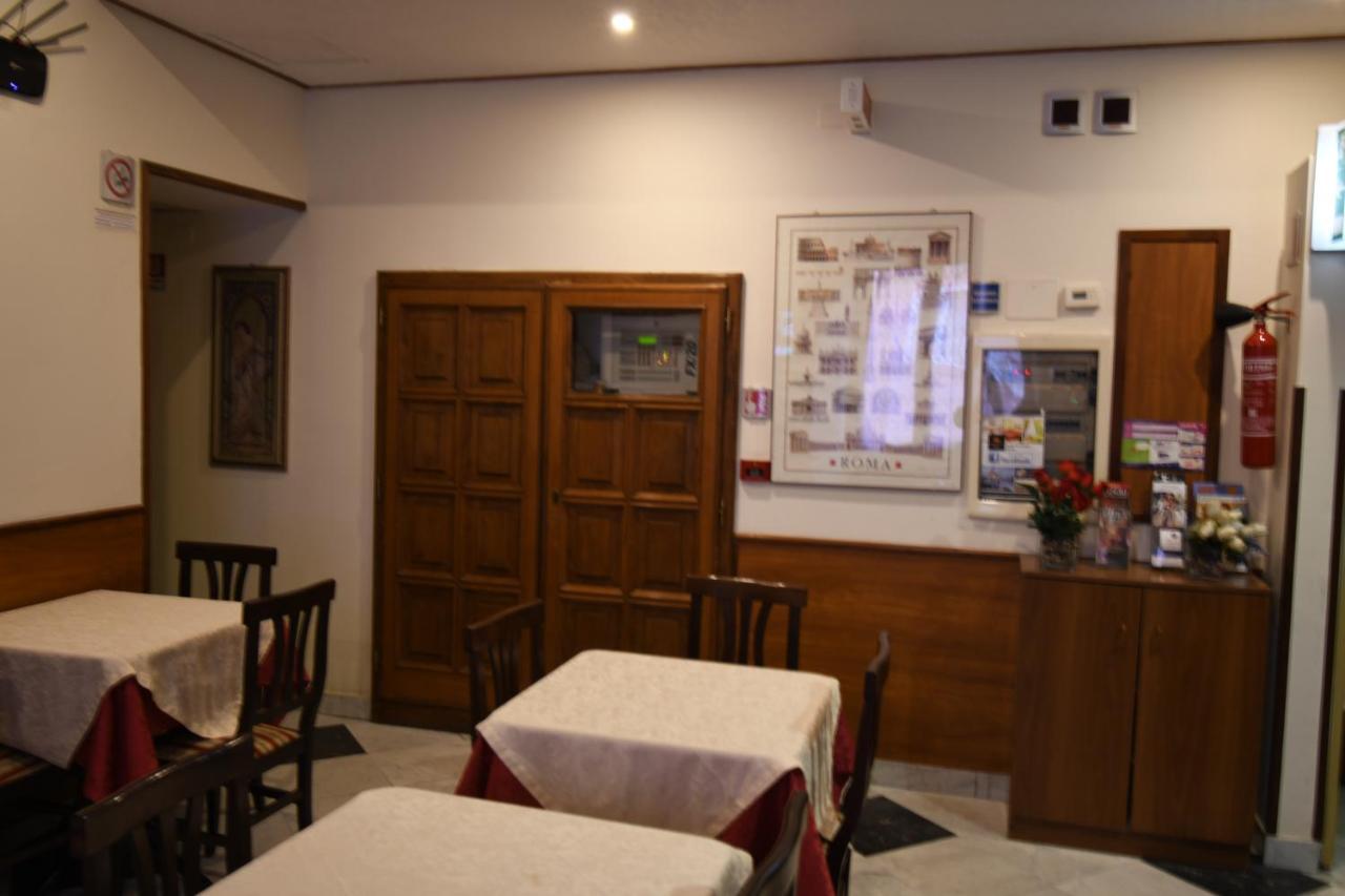 Hotel Ferrarese Rom Exterior foto