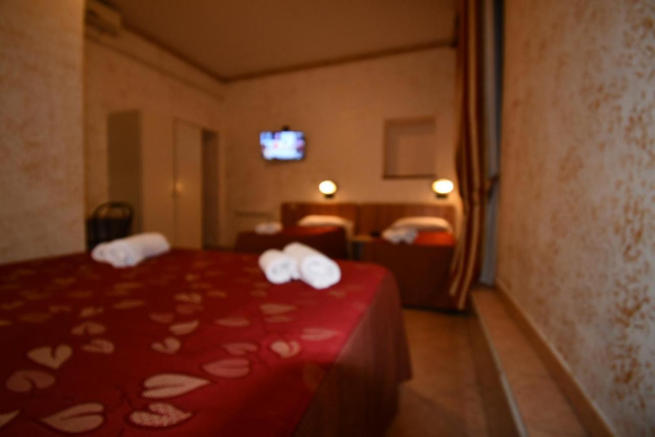 Hotel Ferrarese Rom Exterior foto